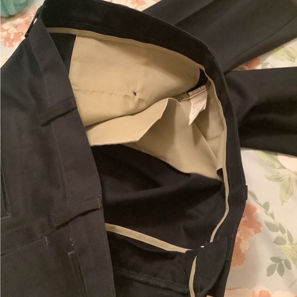 SAVANE pants solid black wrinkle & stain free lots of pockets beige inside - Picture 13 of 13